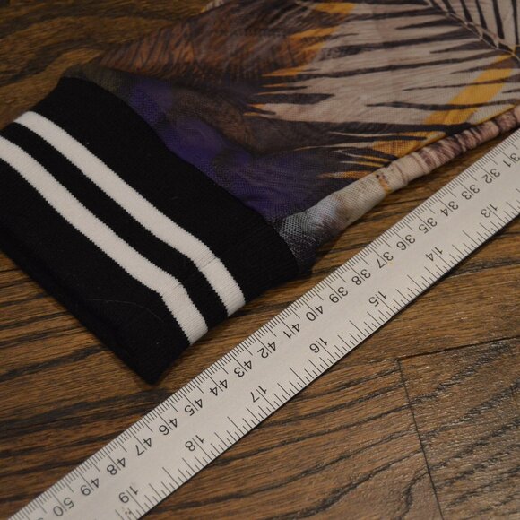 Save the Faith Brand~Boutique~NWT~Large~Short Zip up Jacket~Reversible~Nylon~ - Picture 15 of 15